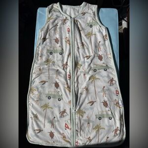 Copper Pearl 0-6 month Sleep Sack - Light Green Surf Print
